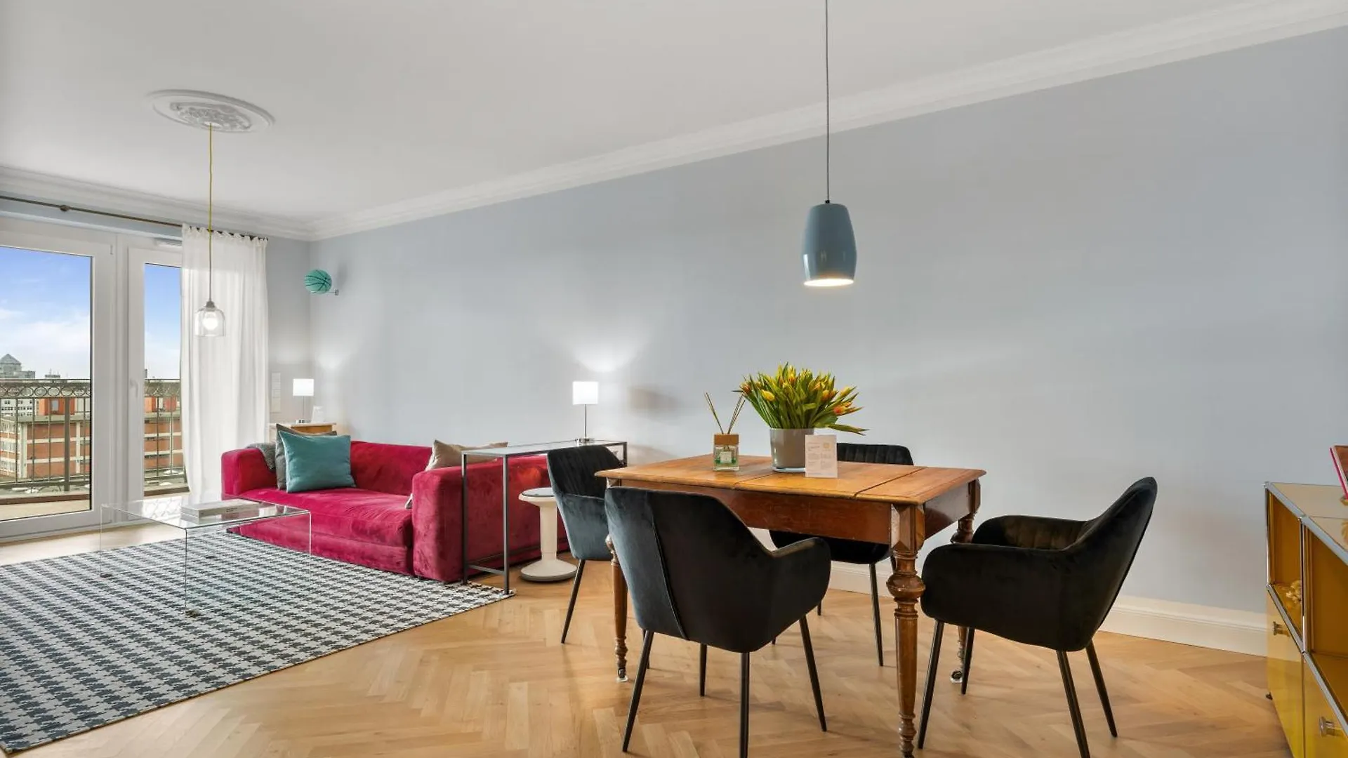 Cls Zentrale City-Wohnung In Hamburg Mit E-Laden Und Tiefgarage, Klimaanlage, Wlan, Grosser Balkon, Blick Ueber Hamburg, Parkplatz, Cafe Im Haus, Bushaltestelle Direkt Gegenueber, Flex Check In 0*,  Tyskland