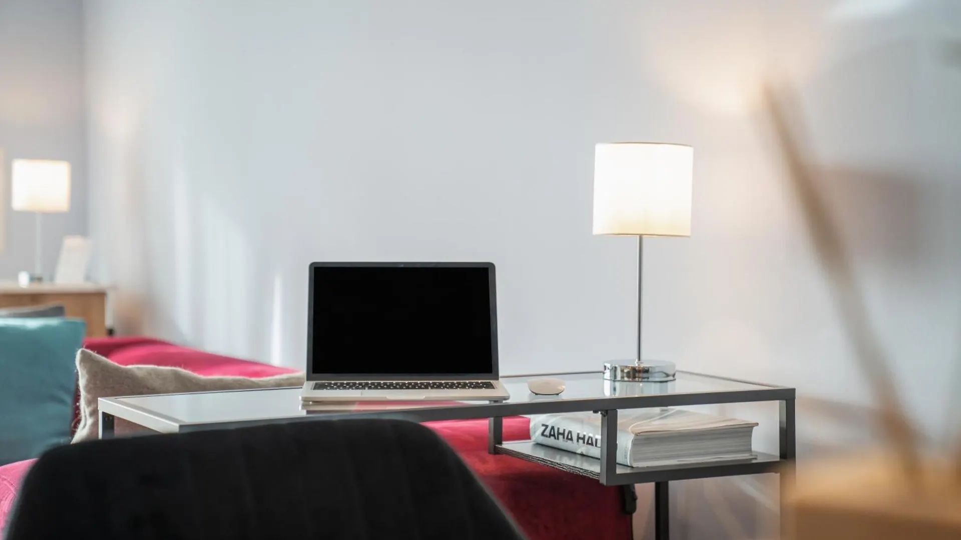 Apartment Cls Zentrale City-Wohnung In Hamburg Mit E-Laden Und Tiefgarage, Klimaanlage, Wlan, Grosser Balkon, Blick Ueber Hamburg, Parkplatz, Cafe Im Haus, Bushaltestelle Direkt Gegenueber, Flex Check In